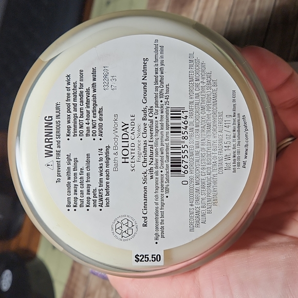 Bath & Body Works Holiday Candle - Picture 4 of 4